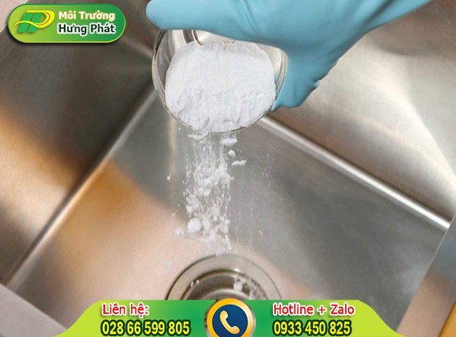 N&ecirc;n đeo bao tay, khẩu trang, mặc đồ bảo hộ trước khi thực hiện