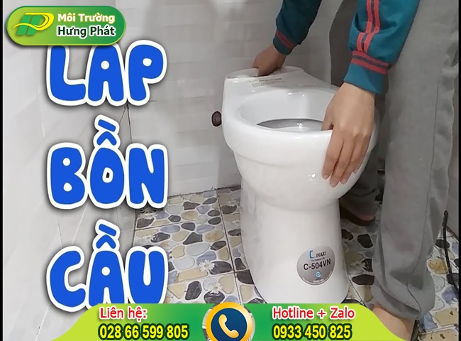 Bỏ thức ăn thừa v&agrave;o bồn cầu g&acirc;y tắc nghẽn
