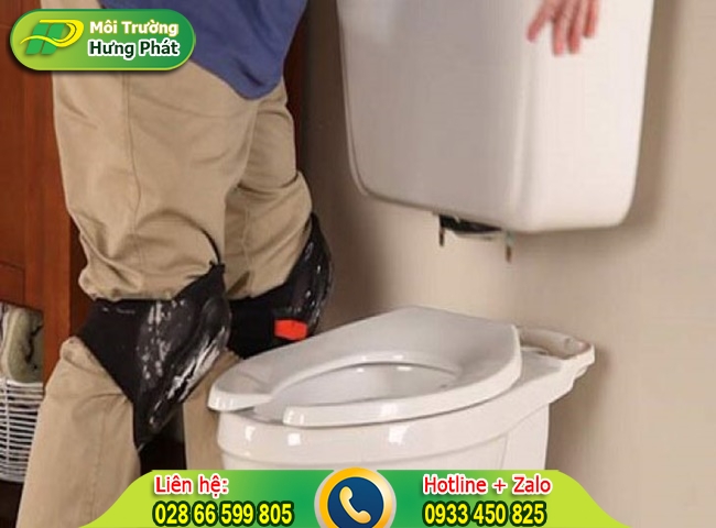 Cách sửa bồn cầu bị rò rỉ nước do két nước