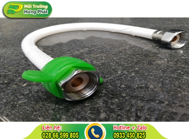 Kh&ocirc;ng sửa v&ograve;i xịt bồn cầu bị rỉ kịp thời sẽ g&acirc;y ra t&aacute;c hại lớn