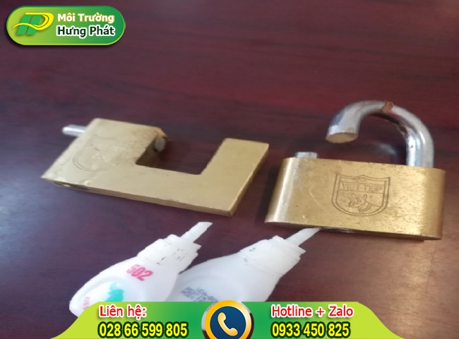 C&aacute;ch tẩy keo 502 d&iacute;nh tr&ecirc;n kim loại, ổ kh&oacute;a