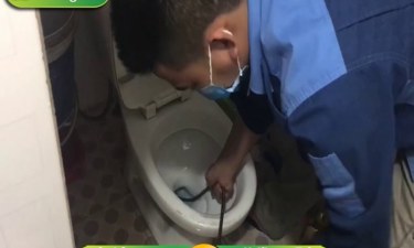 Thông tắc bồn cầu quận 3 Hưng Phát giá rẻ, nhanh chóng