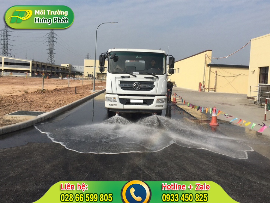 Dịch vụ cho thu&ecirc; xe tưới nước rửa đường chuy&ecirc;n nghiệp