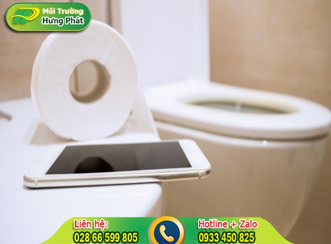 Tr&aacute;nh đ&ecirc;̉ đi&ecirc;̣n thoại quá g&acirc;̀n b&ocirc;̀n c&acirc;̀u