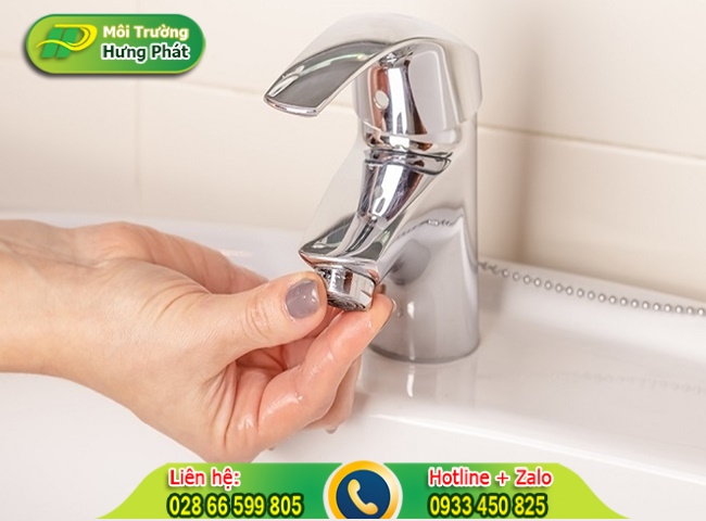 Lưu &yacute; để tr&aacute;nh l&agrave;m v&ograve;i nước lavabo chảy yếu