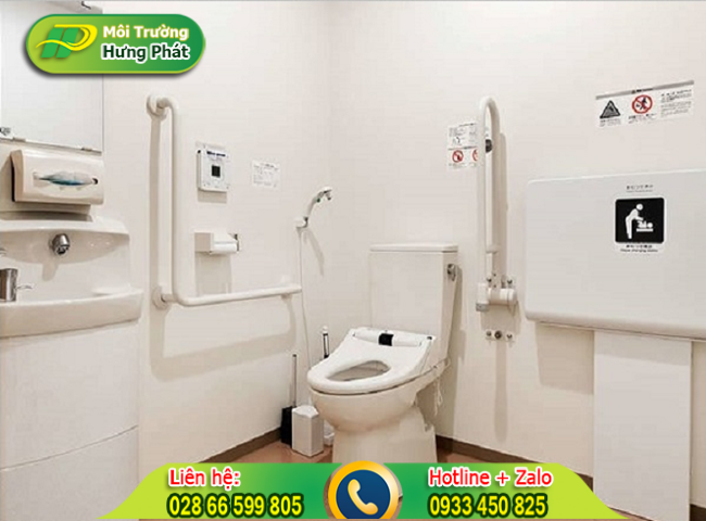 Bồn cầu bị tắc g&acirc;y m&ugrave;i h&ocirc;i