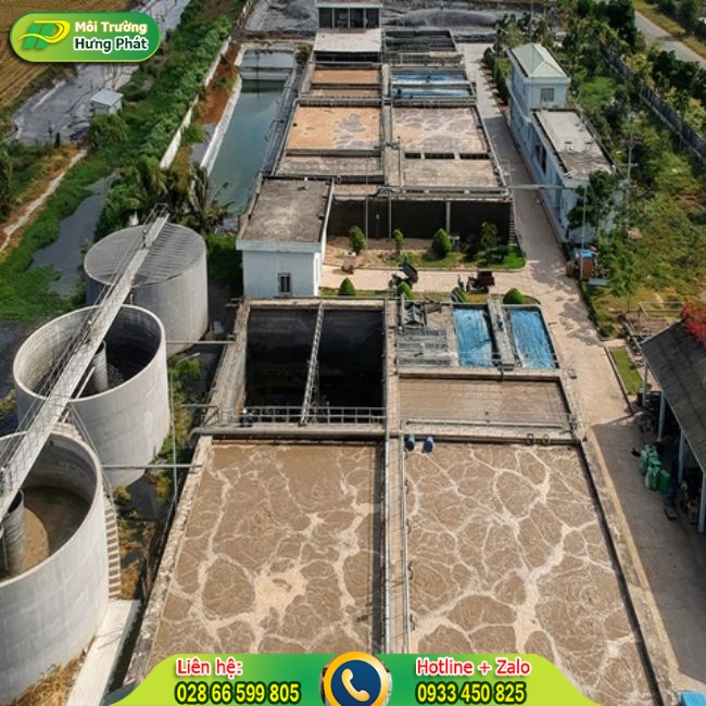 Cần c&oacute; những c&aacute;ch xử l&yacute; b&ugrave;n thải nh&agrave; m&aacute;y nước ph&ugrave; hợp