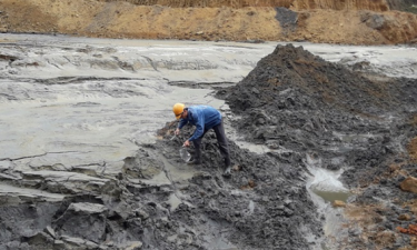 Các giải pháp xử lý bùn thải công nghiệp hiệu quả, tiết kiệm