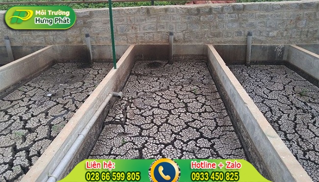 B&ugrave;n thải nguy hại g&acirc;y hại cho m&ocirc;i trường