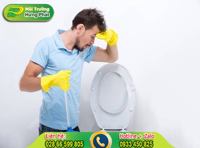 Những c&aacute;ch xử l&yacute; đơn giản vấn đề bồn cầu kh&ocirc;ng tho&aacute;t hơi