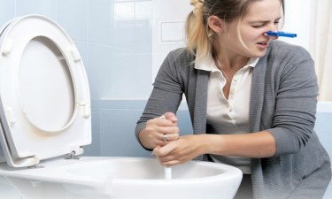 Mùi hôi bồn cầu và 5 tác nhân gây bệnh tiềm ẩn mà bạn đã bỏ qua