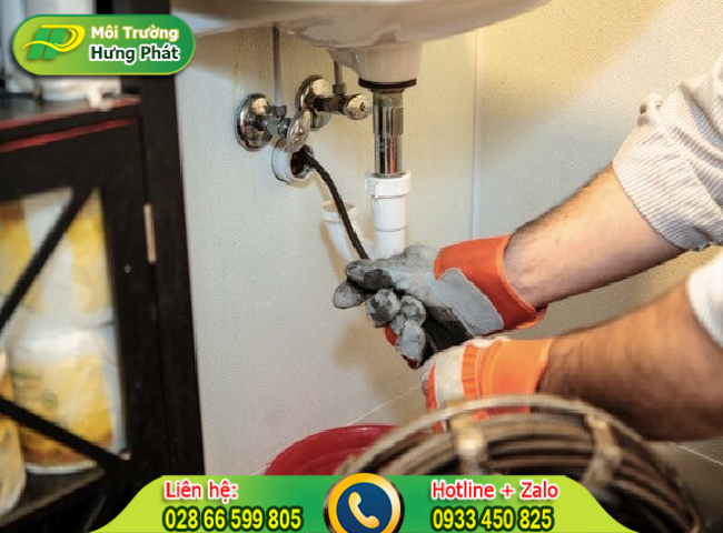 Vệ sinh ống tho&aacute;t nước bồn rửa ch&eacute;n ngăn tắc nghẽn