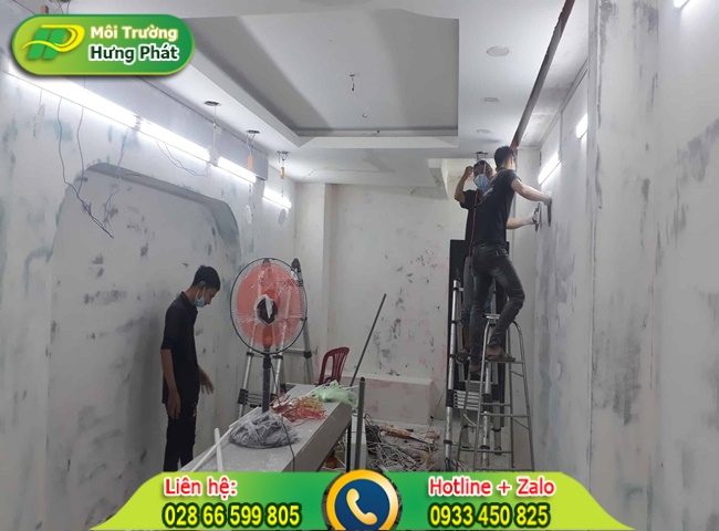 Loại bỏ các lớp dầu mỡ, sơn cũ, rêu mốc, bụi vôi và vữa xi măng