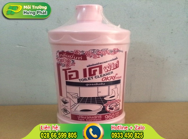 Tẩy trắng bồn cầu bị ố v&agrave;ng bằng chất tẩy rửa chuy&ecirc;n dụng