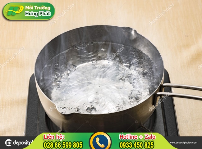 Th&ocirc;ng tắc c&ocirc;́ng bằng baking soda và nước &acirc;́m