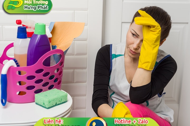 Vệ sinh bồn cầu v&agrave; nh&agrave; tắm mất nhiều thời gian c&ocirc;ng sức