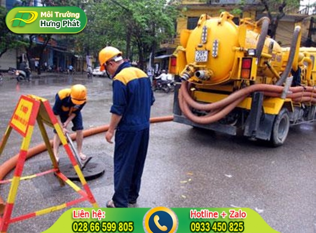 Gọi đội dịch vụ chuy&ecirc;n nghiệp để th&ocirc;ng cống